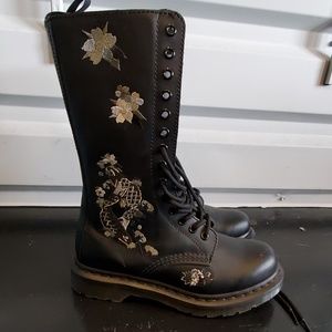 14 eye Dr. Martens